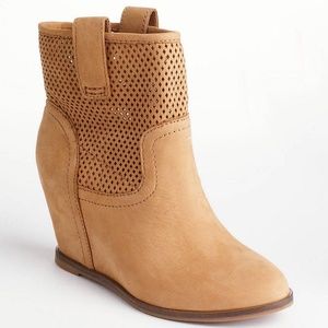 Lucky Brand Keno Bootie